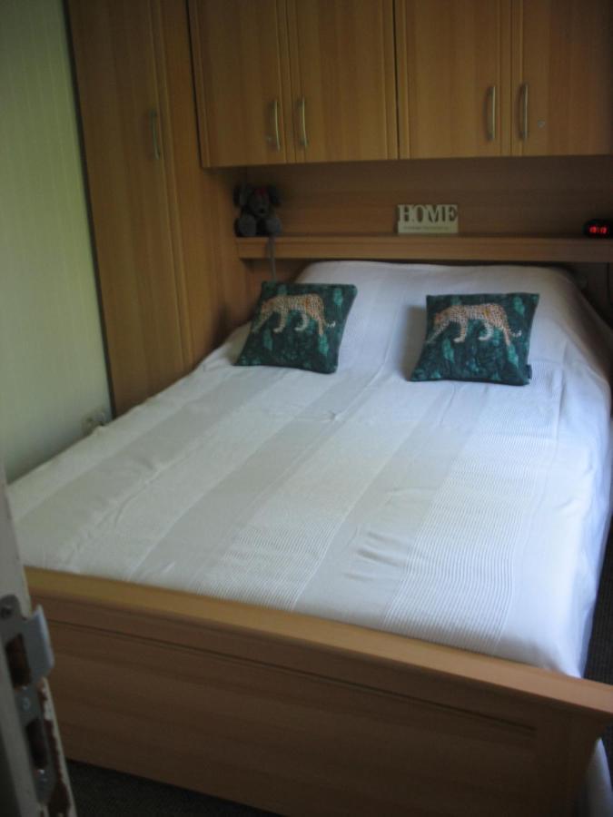 Durbuy Kleine Familiechalet Edelweiss 4 A 5 Pers ภายนอก รูปภาพ